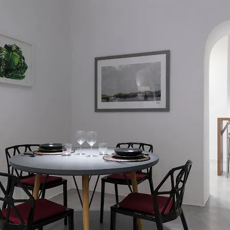 San Frediano Elegant Apartment